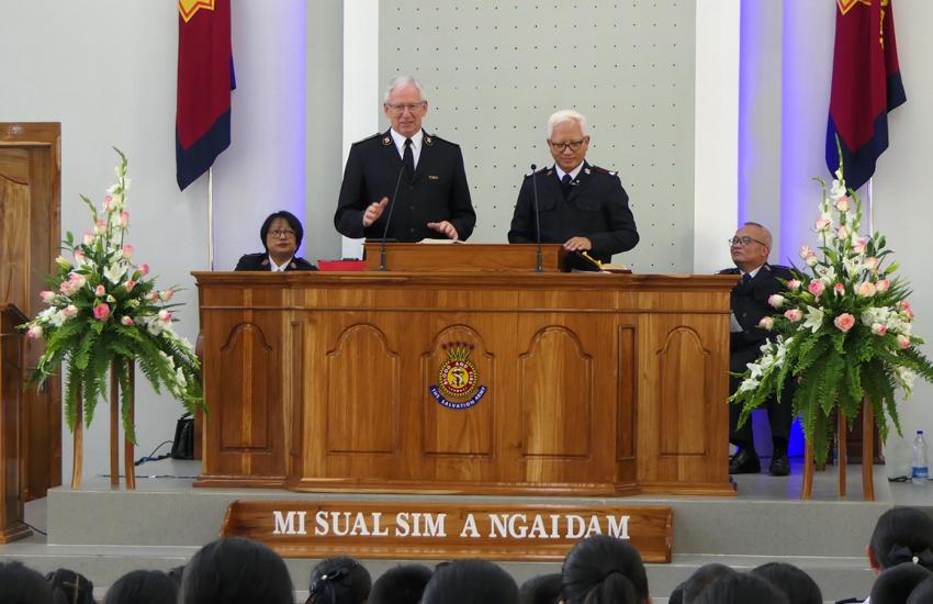 General Brian Peddle preaching
